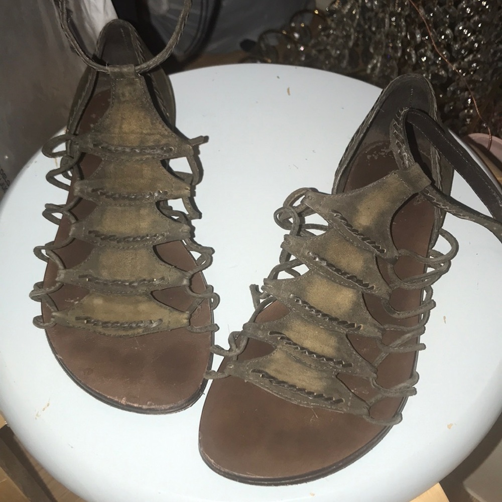 Gladiator brown sandals